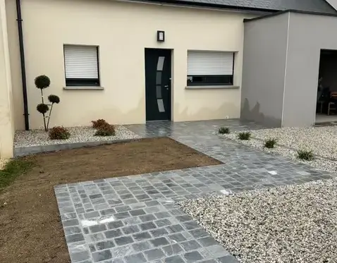 pisciniste Guichen-1