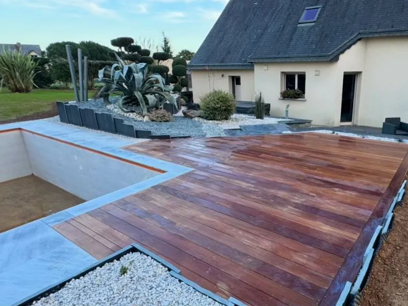 pose de cloture laille